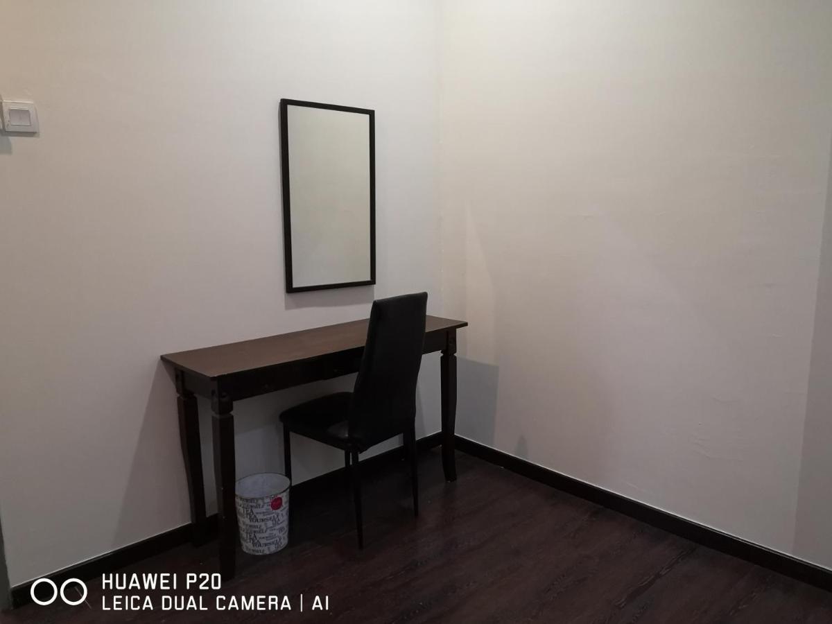 Apple Backpackers Hotel George Town Buitenkant foto