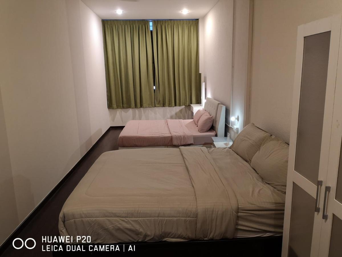 Apple Backpackers Hotel George Town Buitenkant foto