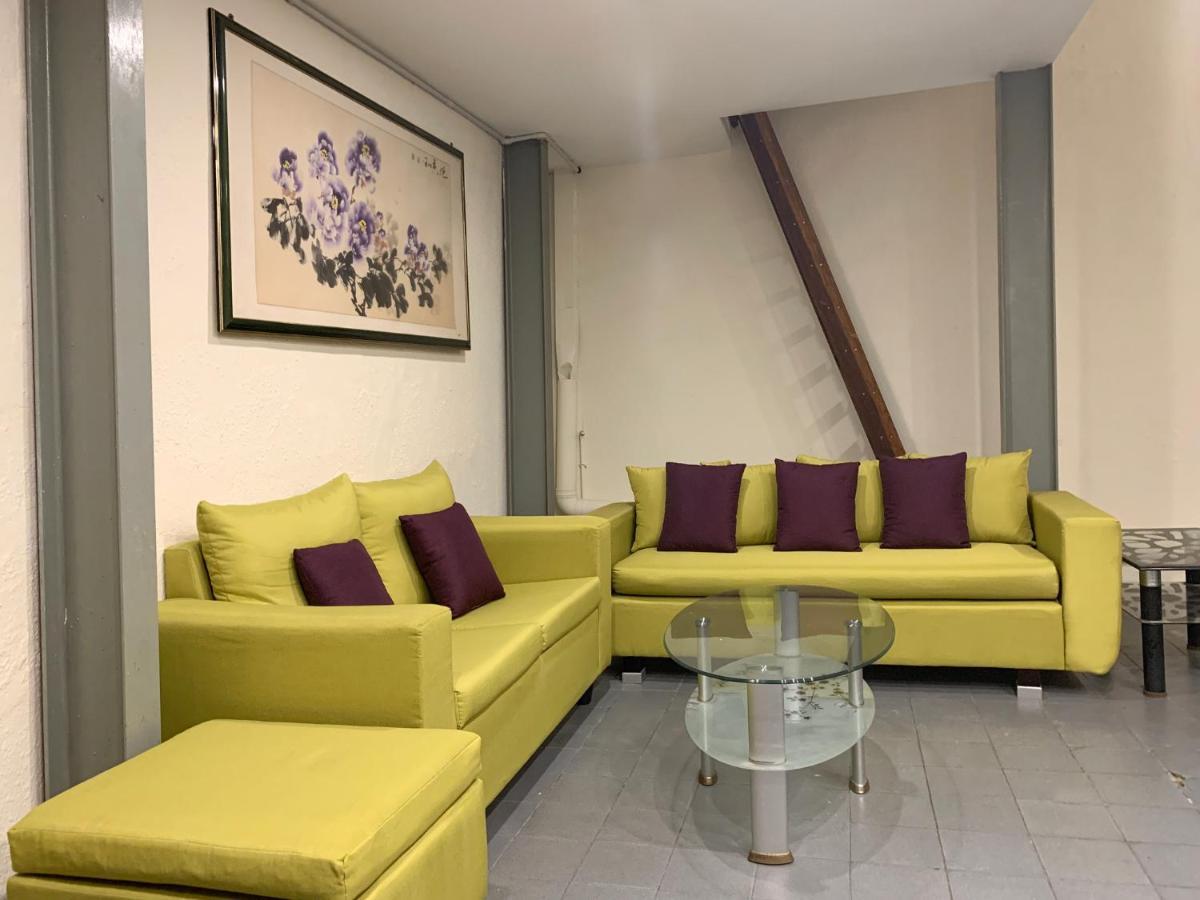 Apple Backpackers Hotel George Town Buitenkant foto