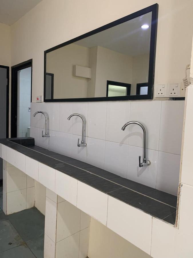 Apple Backpackers Hotel George Town Buitenkant foto