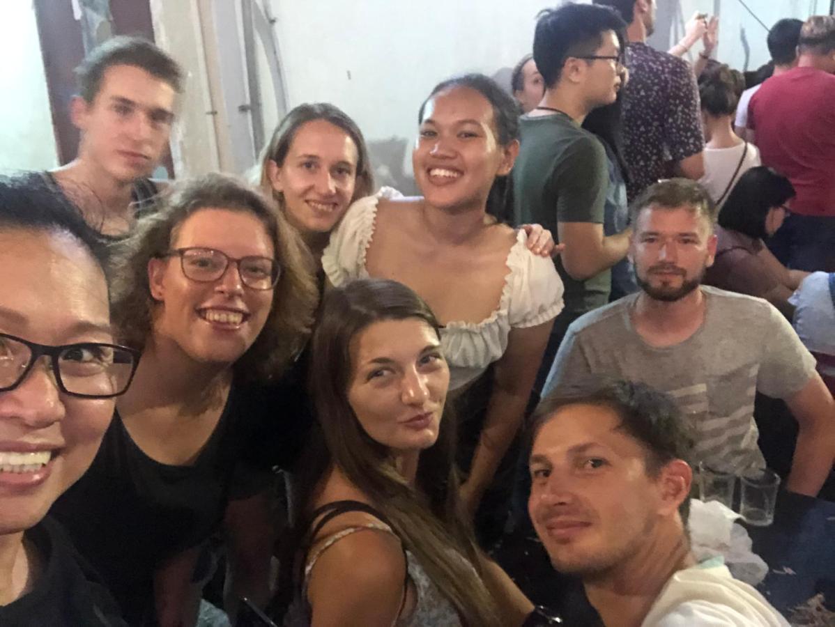 Apple Backpackers Hotel George Town Buitenkant foto