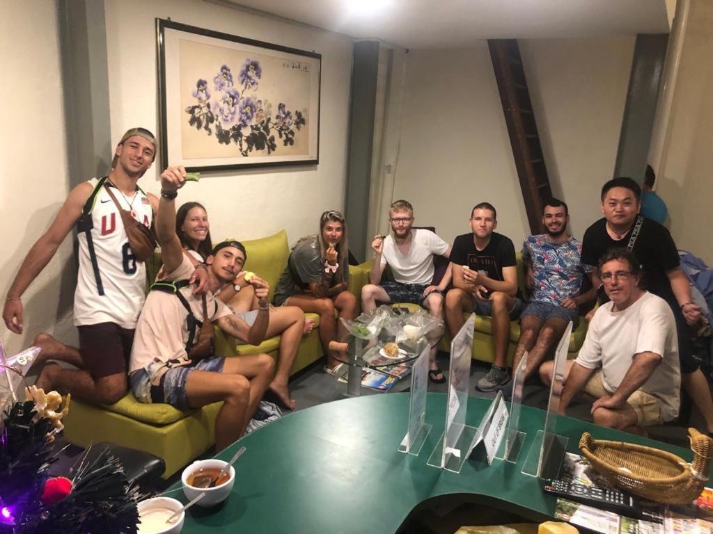 Apple Backpackers Hotel George Town Buitenkant foto